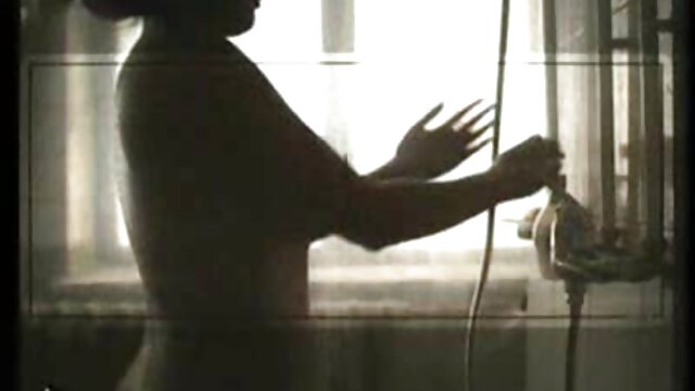 Sexe pas d'inscription  adolescent aux gros seins film video porno francais fait un spectacle chaud
